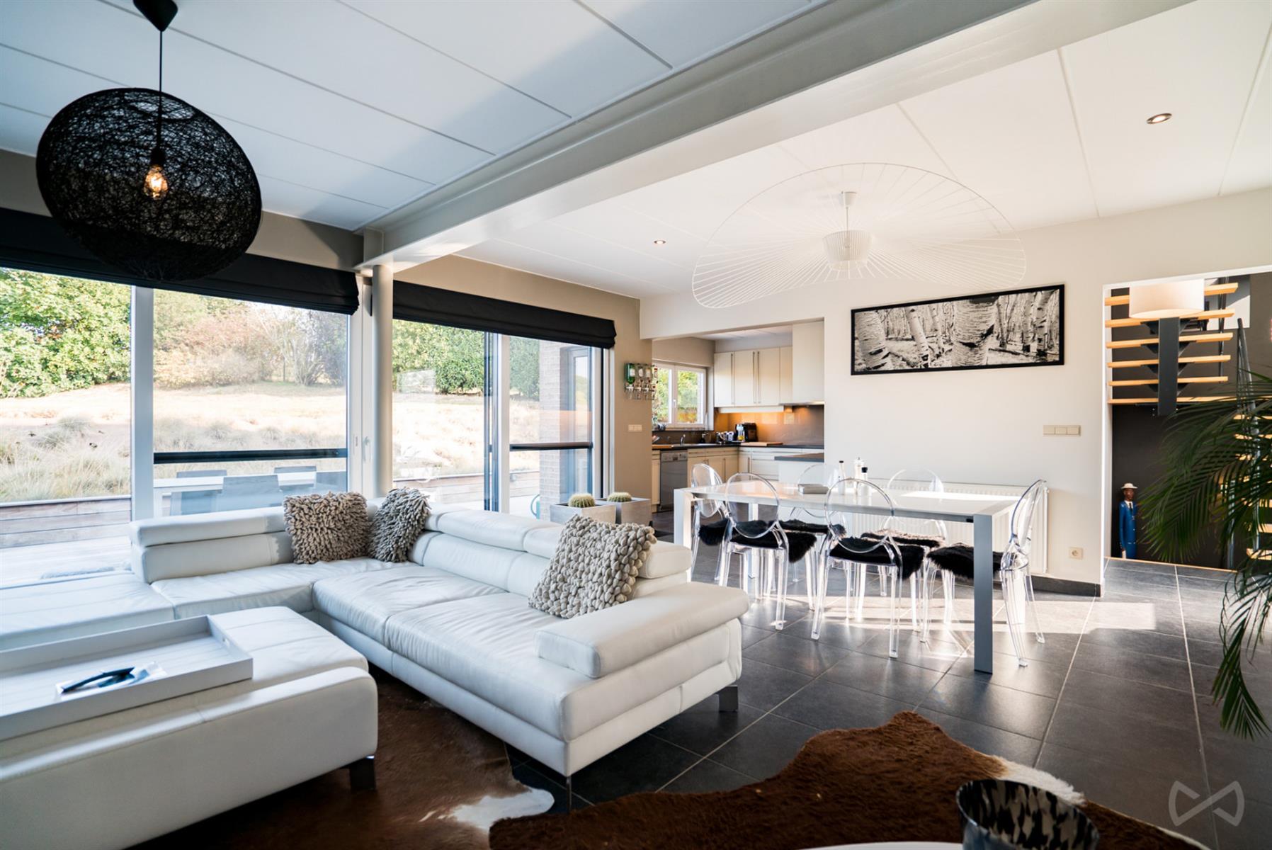 Picture 1 of 4 for Villa with four bedrooms in Ramillies