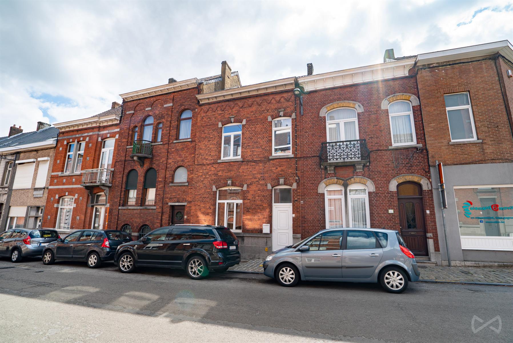 Foto 2 van 4 van Appartementsgebouw met drie slaapkamers in Braine-le-comte