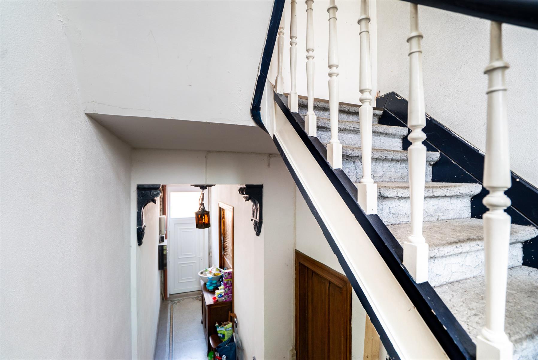 Foto 1 van 4 van Appartementsgebouw met drie slaapkamers in Braine-le-comte