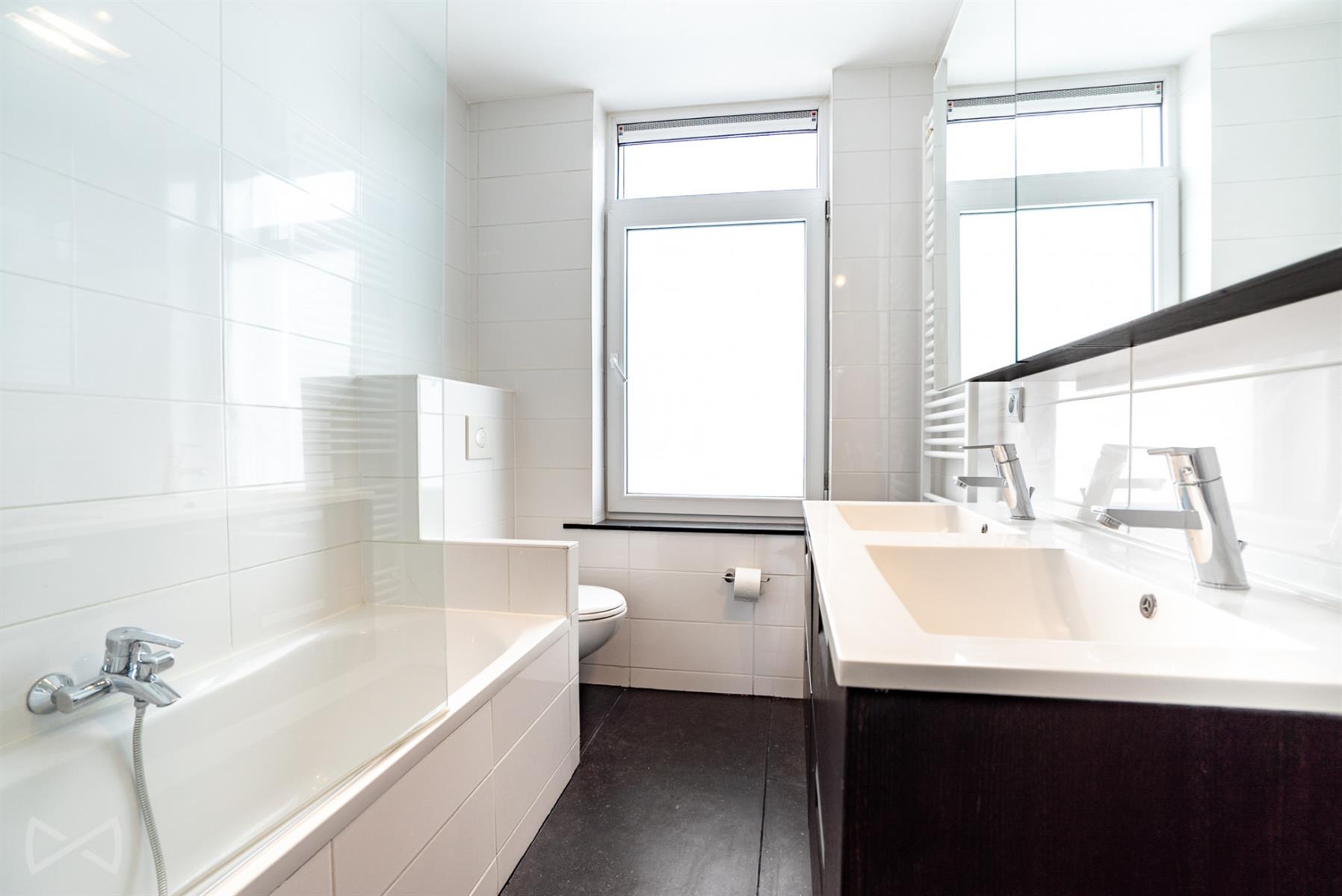 Photo 4 sur 4 pour Maison de trois chambres à Waterloo
