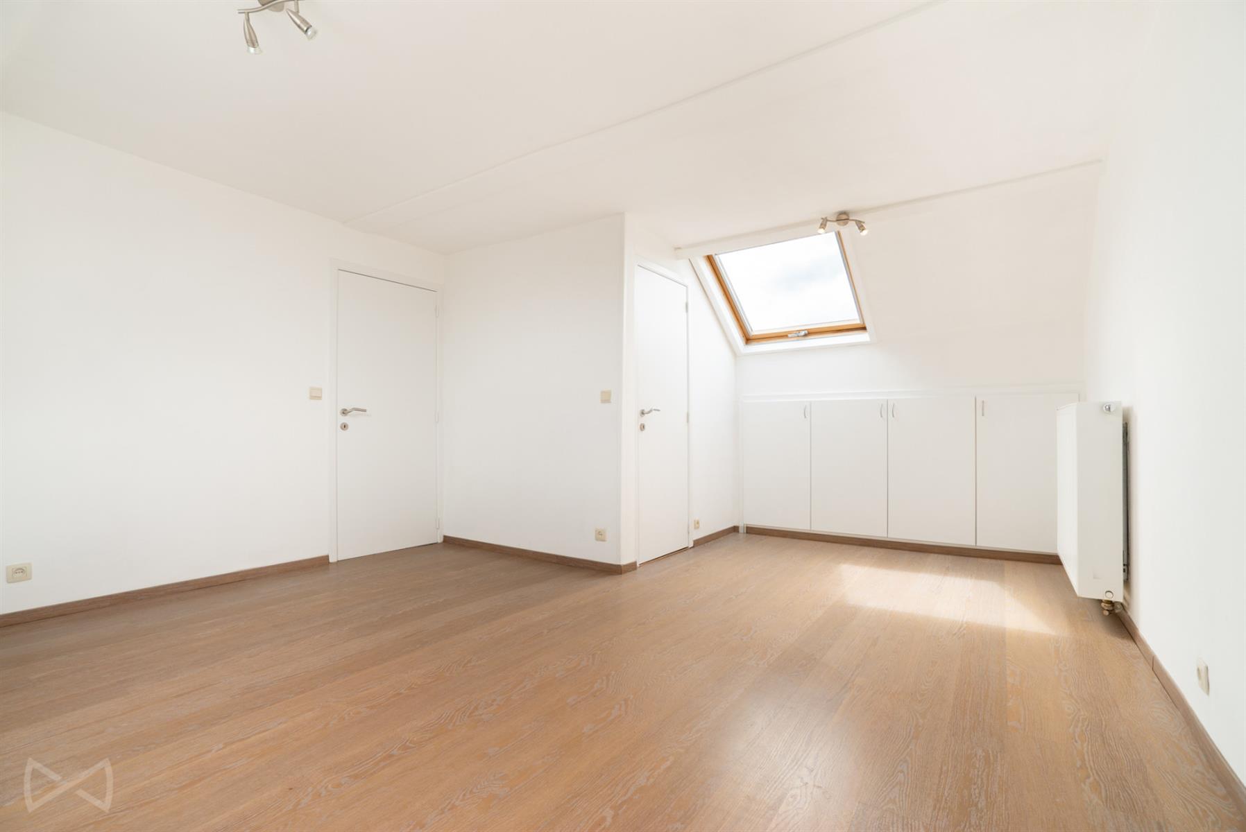 Photo 3 sur 4 pour Maison de trois chambres à Waterloo