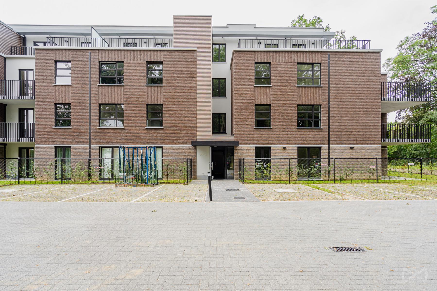 Picture 2 of 2 for Flat with three bedrooms in Braine-l'Alleud