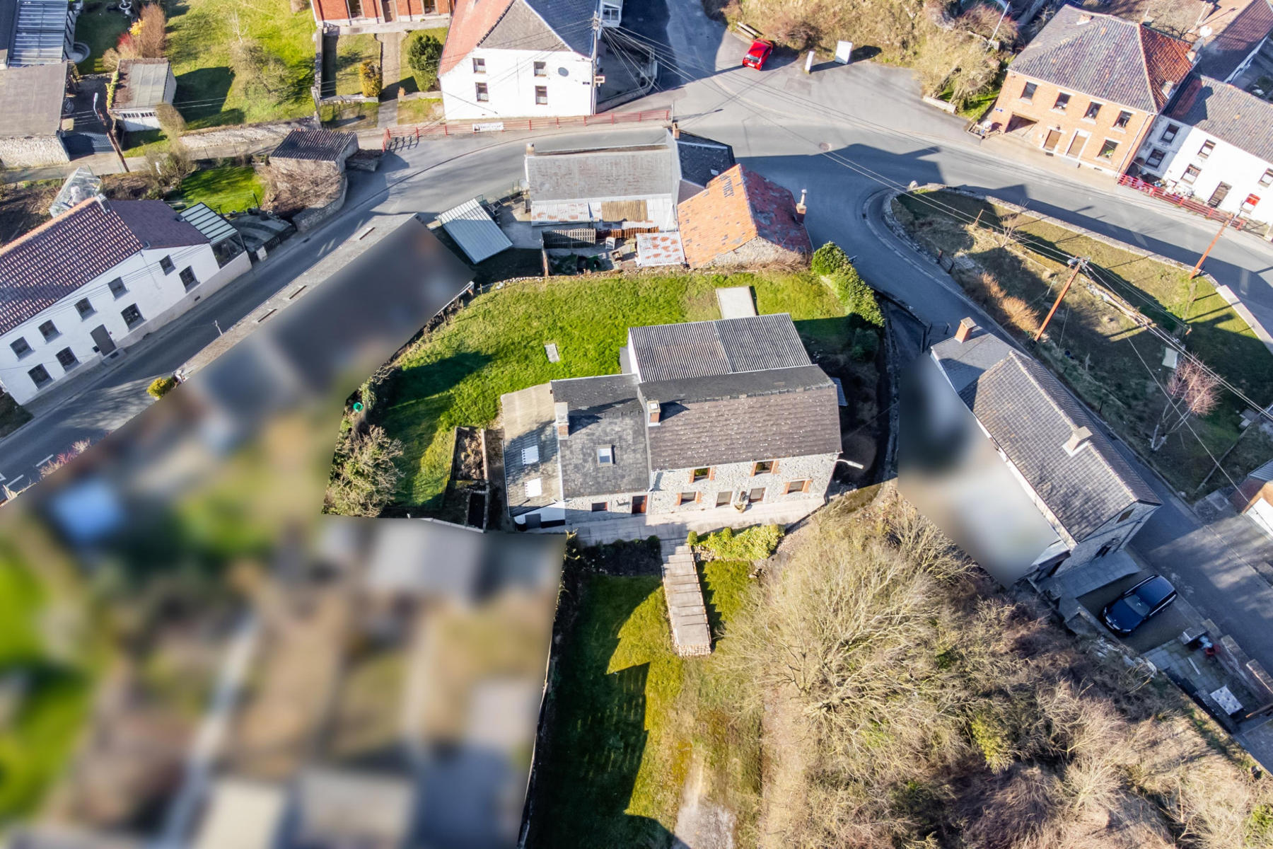 Foto 1 van 5 van Huis met vier slaapkamers in Thy-le-château