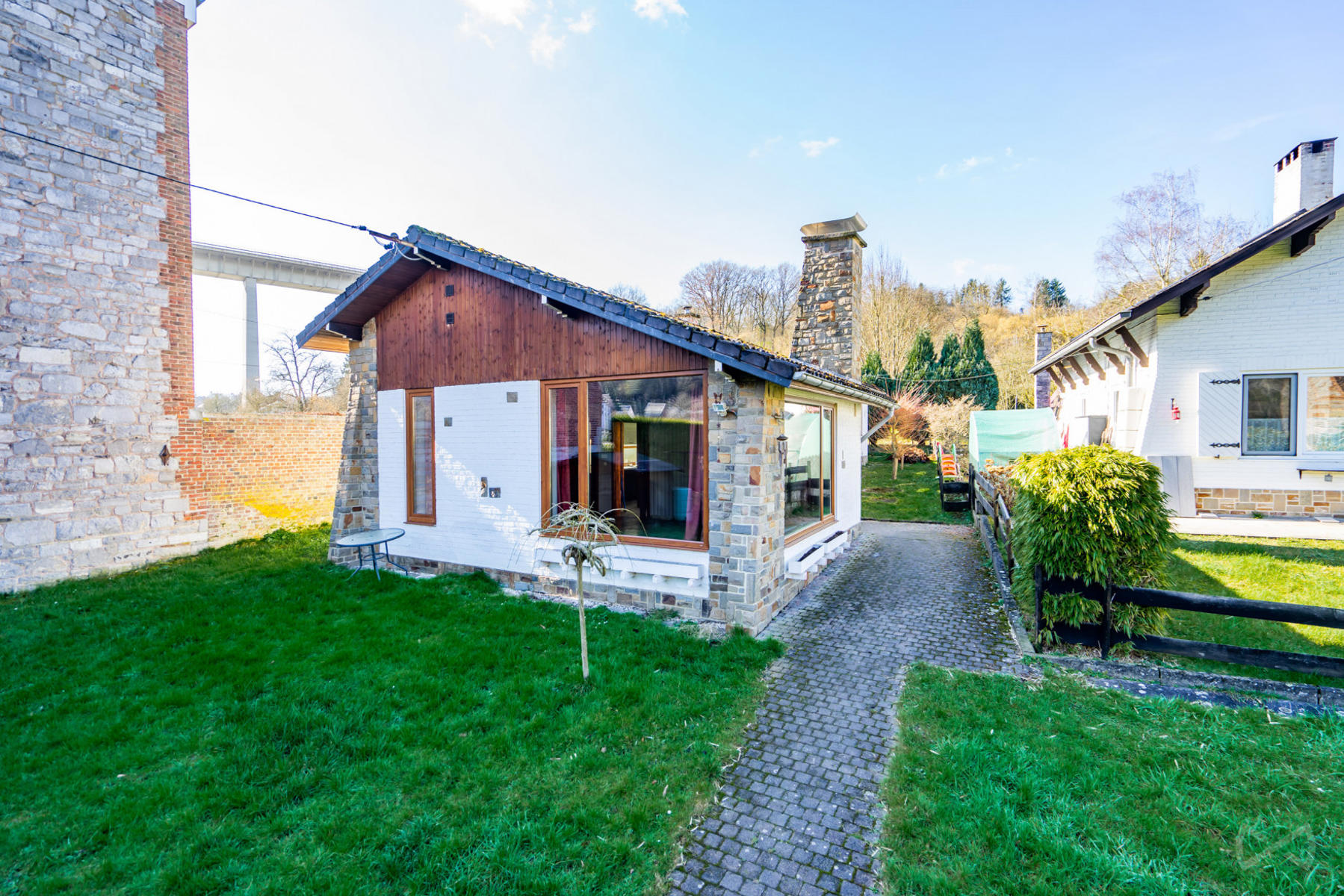 Photo 3 sur 4 pour Maison de deux chambres à Dinant