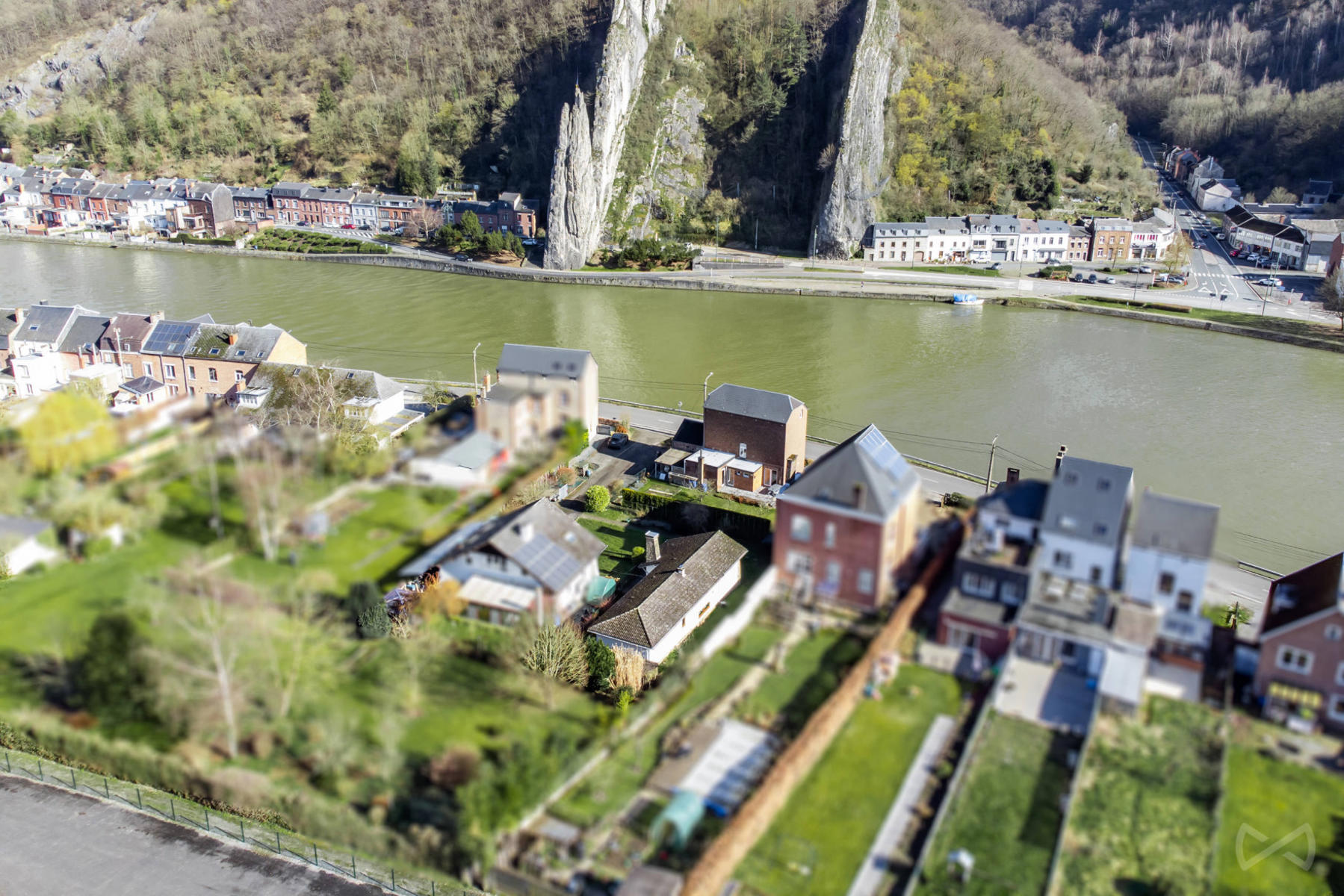 Photo 3 sur 4 pour Maison de deux chambres à Dinant