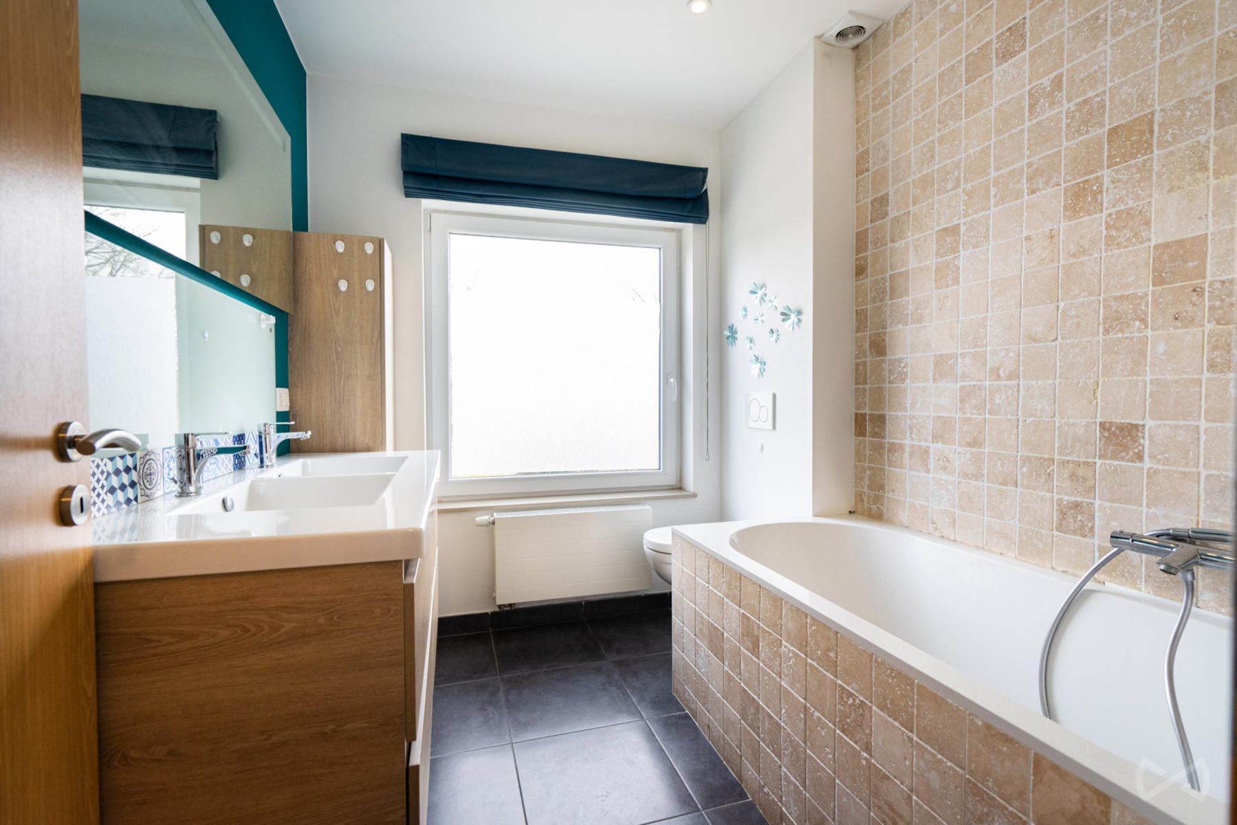 Picture 1 of 4 for House with five bedrooms in Céroux-mousty