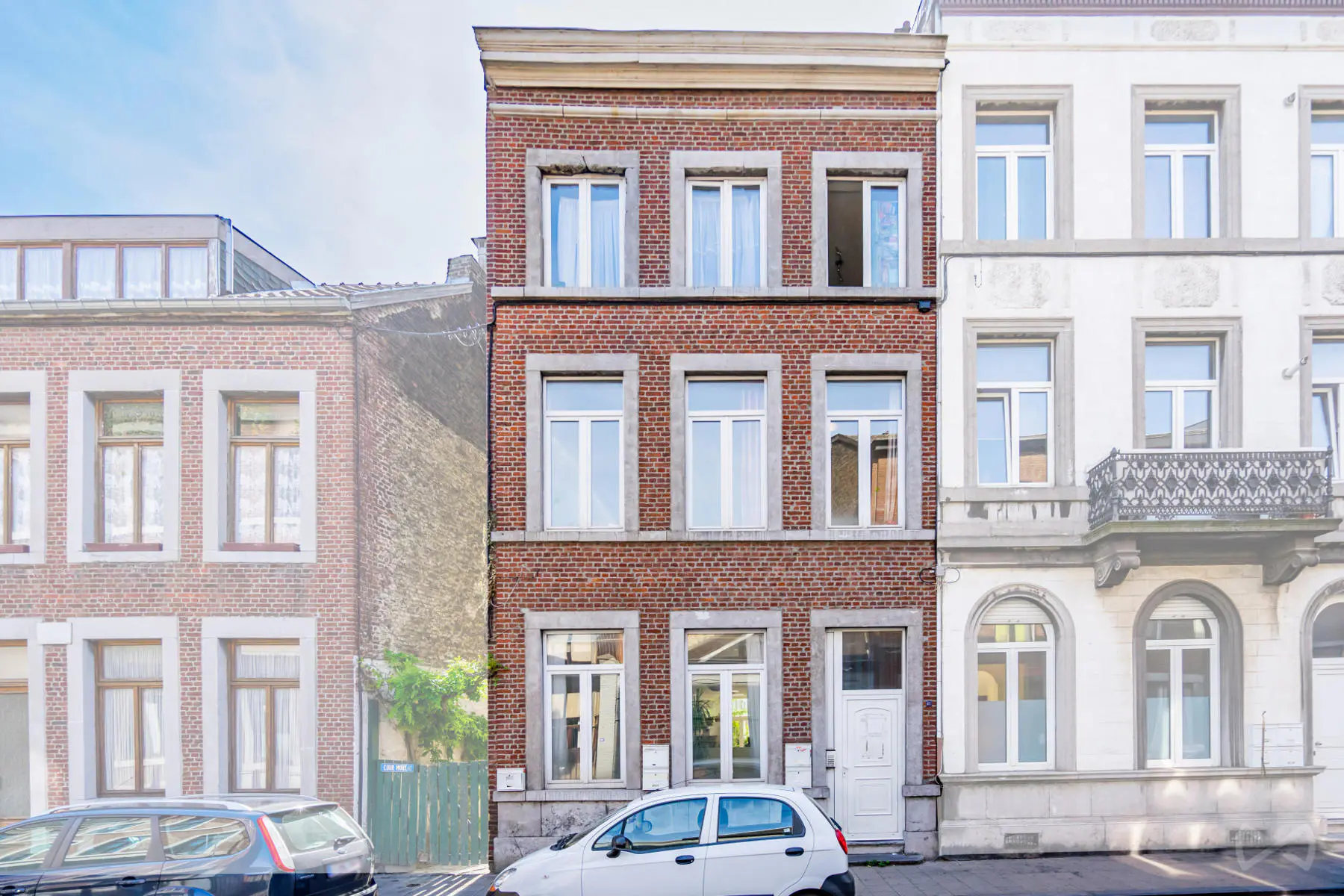 Photo 2 sur 3 pour Immeuble à appartements de six chambres à Liège