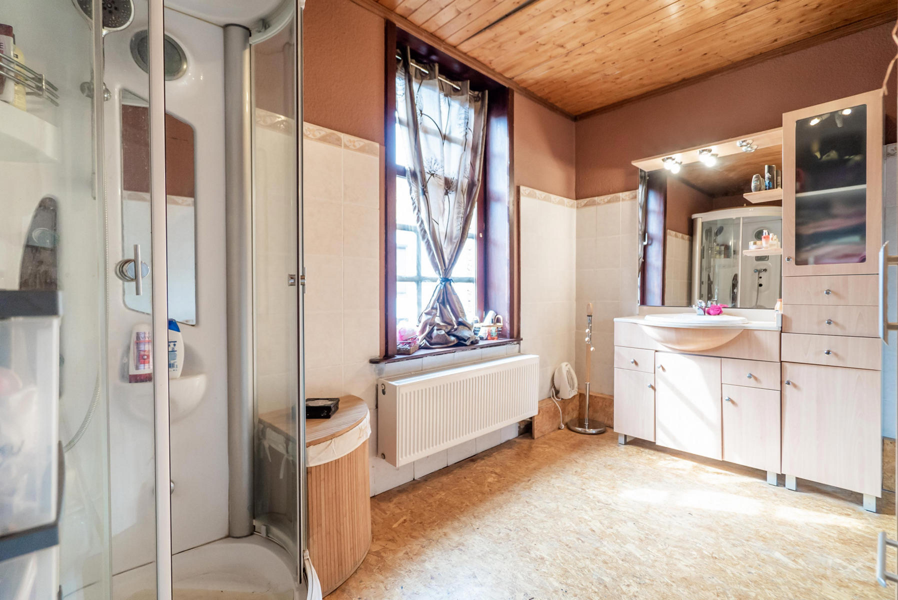 Foto 2 van 4 van Huis met twee slaapkamers in Courcelles