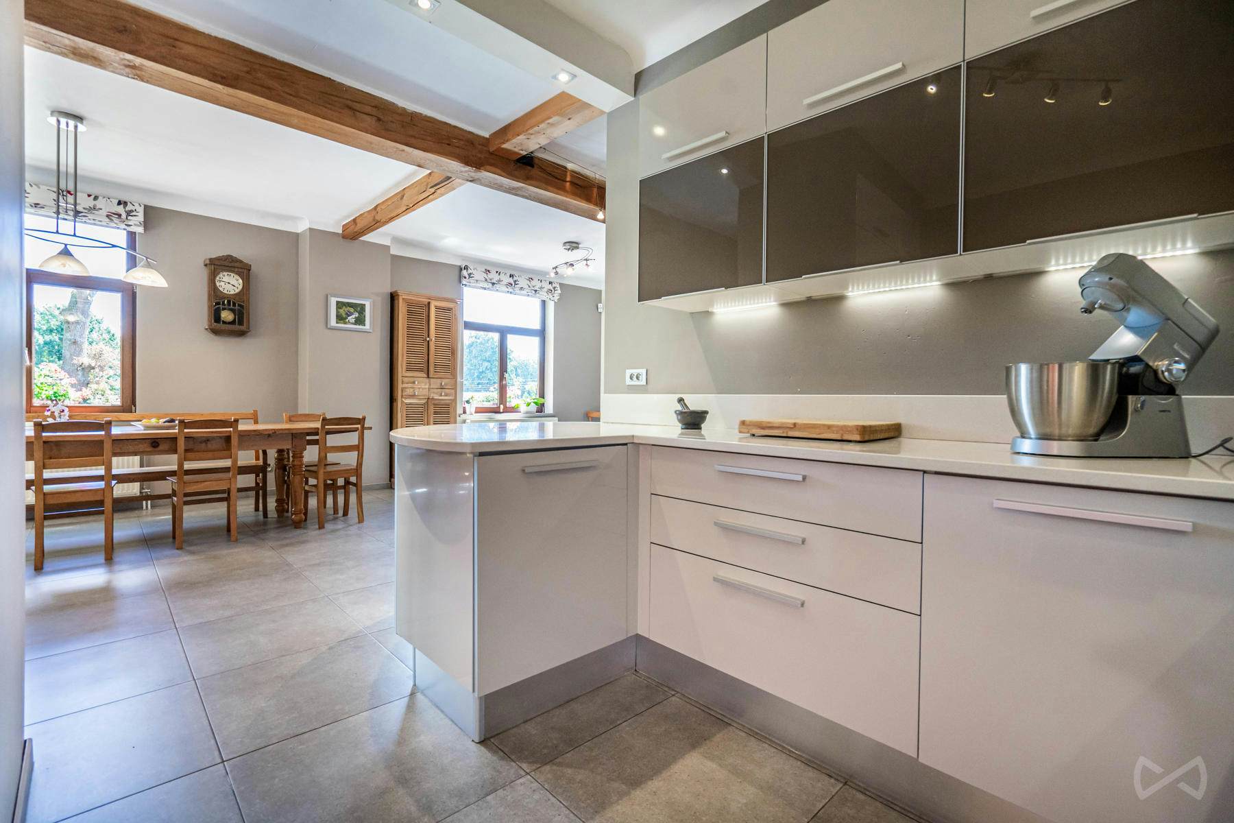 Foto 4 van 4 van Villa met vijf slaapkamers in Wavre