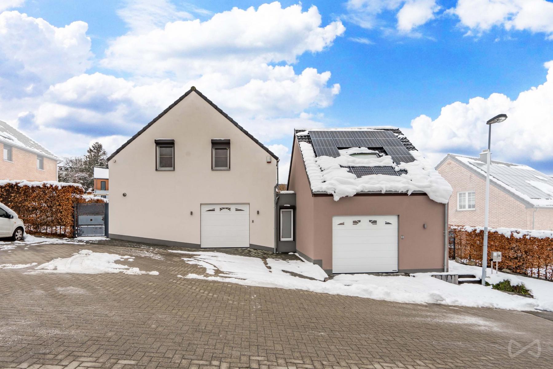 Picture 2 of 3 for House with three bedrooms in Dison