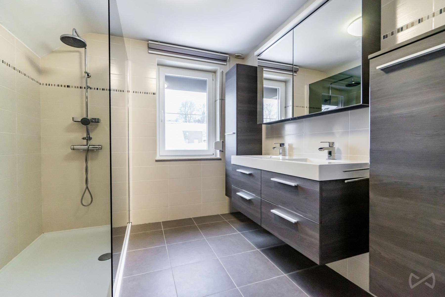 Picture 2 of 4 for House with three bedrooms in Dison