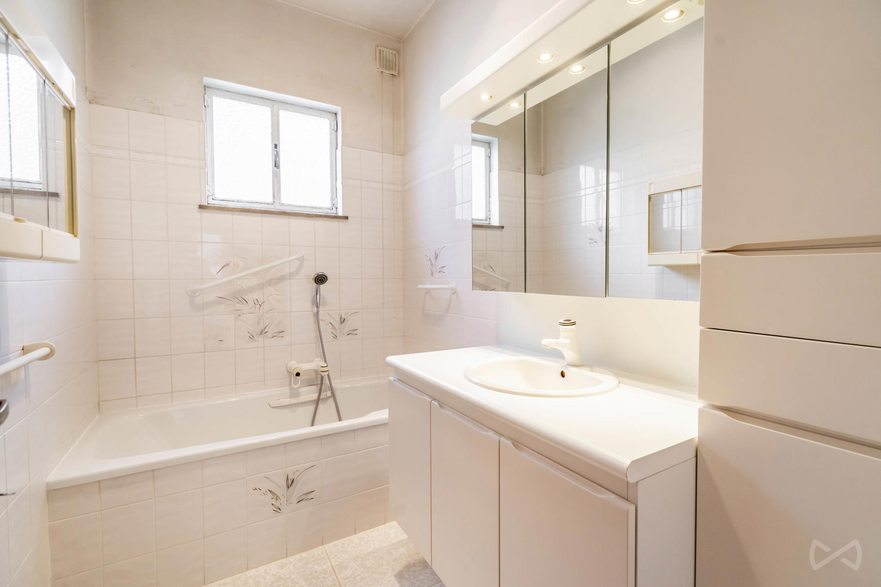 Foto 1 van 4 van Villa met vier slaapkamers in Genval