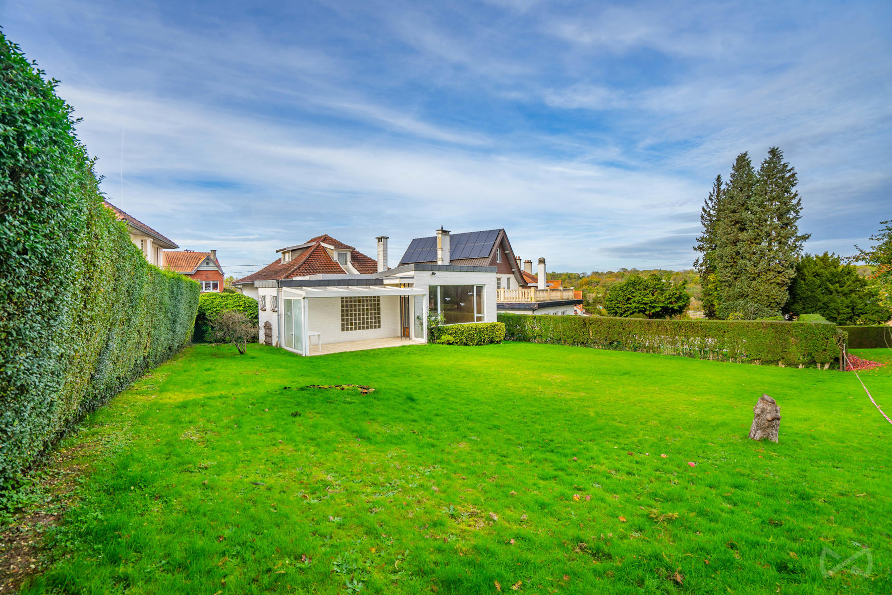 Foto 2 van 4 van Villa met vier slaapkamers in Genval