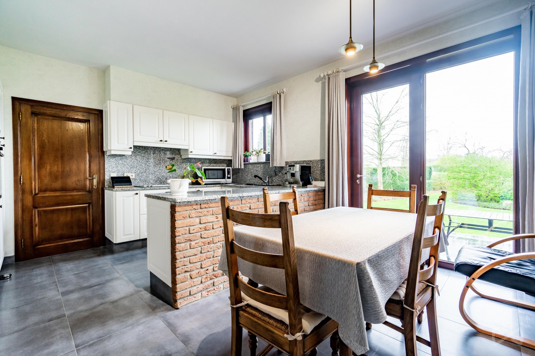 Foto 4 van 4 van Villa met vier slaapkamers in Booischot