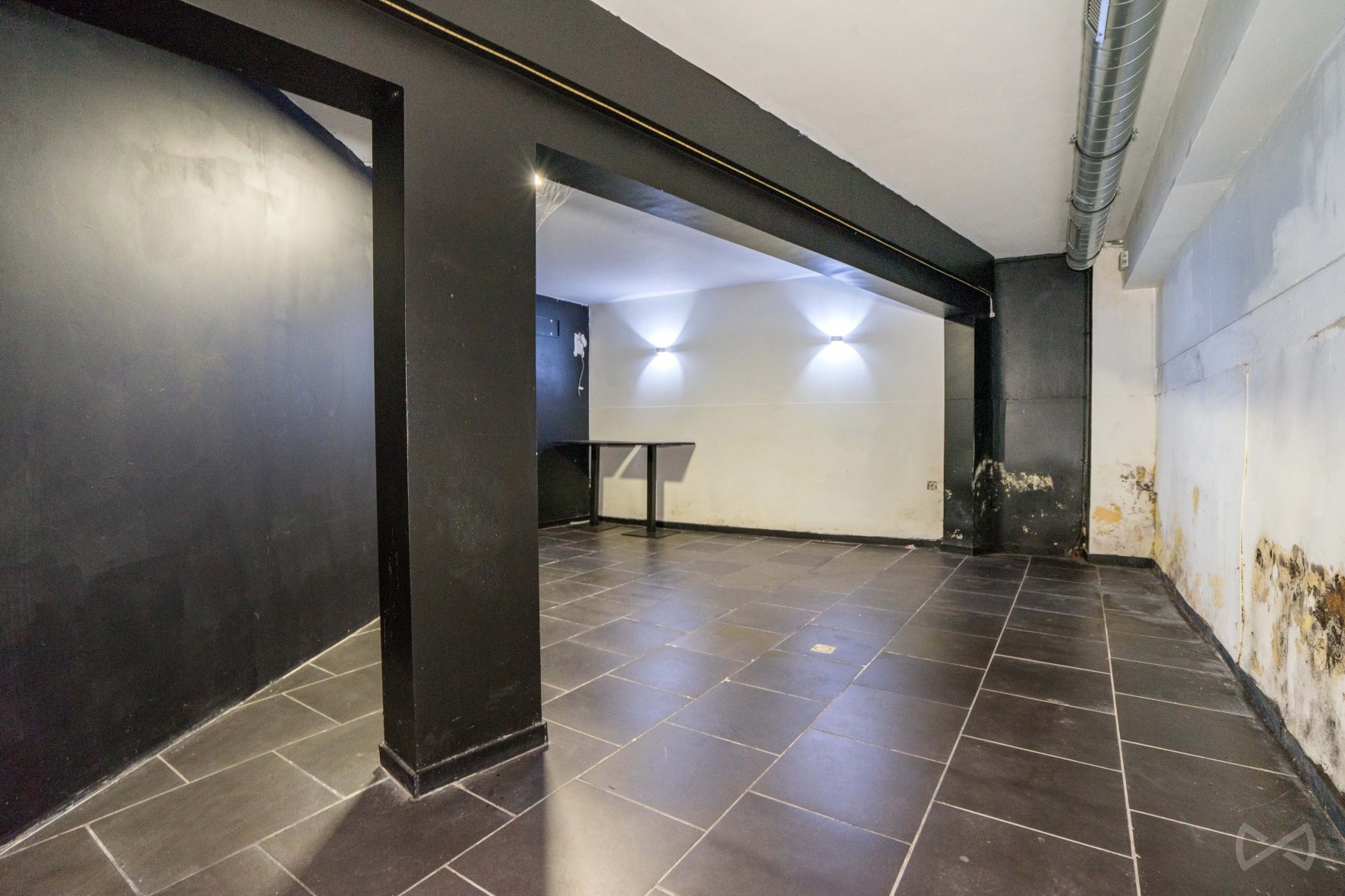 Photo 1 sur 4 pour Rez commercial à Huy