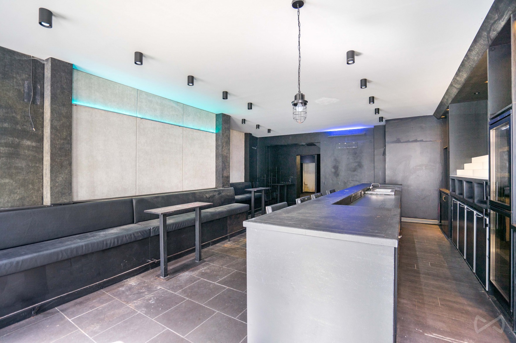 Photo 4 sur 4 pour Rez commercial à Huy