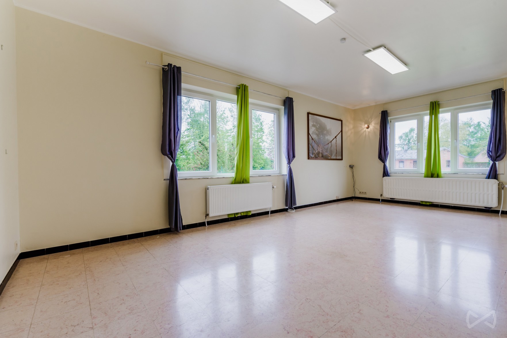 Photo 2 sur 4 pour Villa de quatre chambres à Les Bons Villers Villers-Perwin