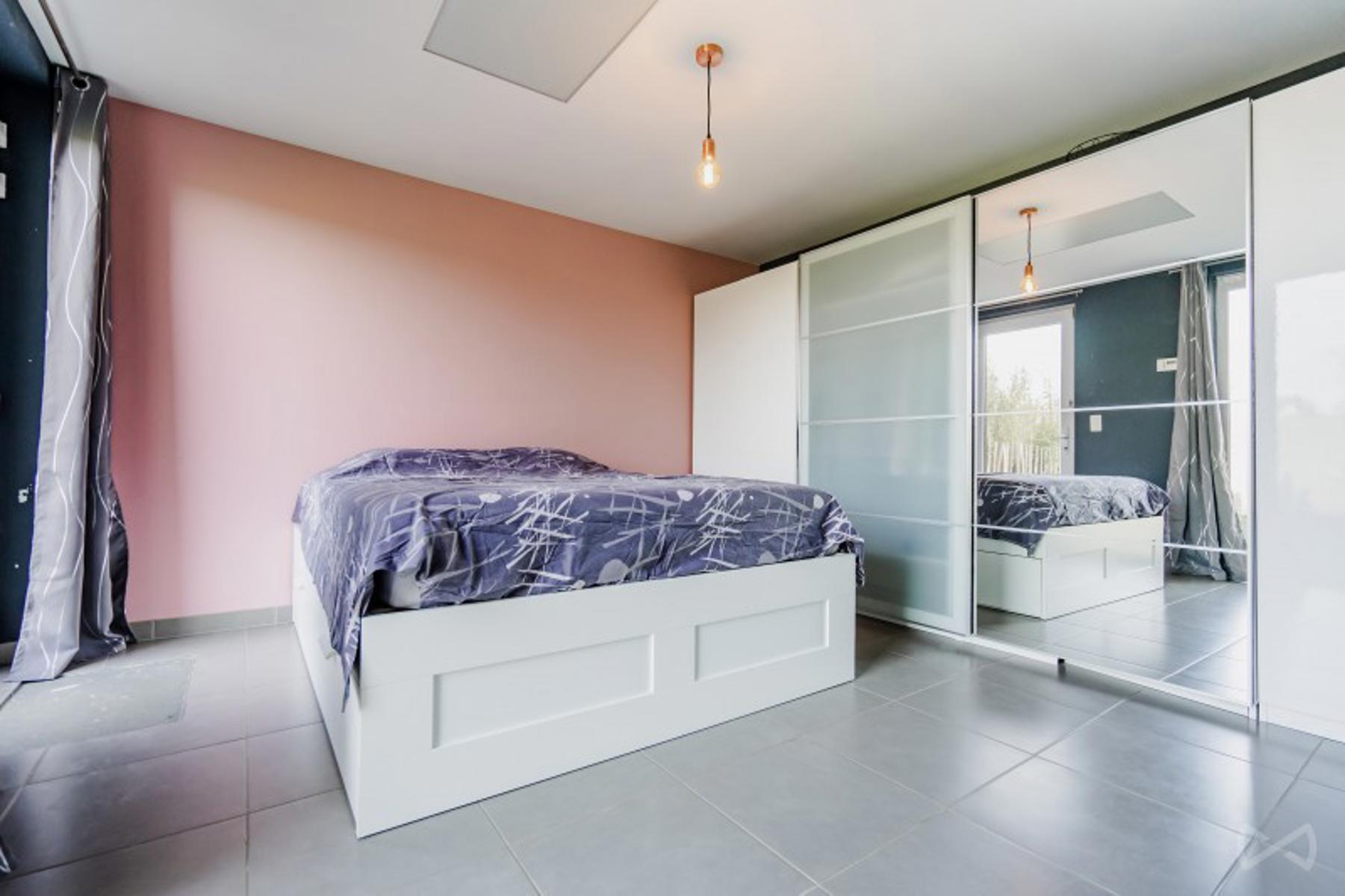 Picture 1 of 4 for House with six bedrooms in Hamois
