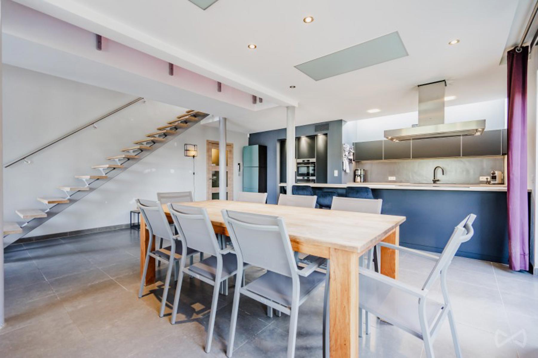 Picture 2 of 4 for House with six bedrooms in Hamois