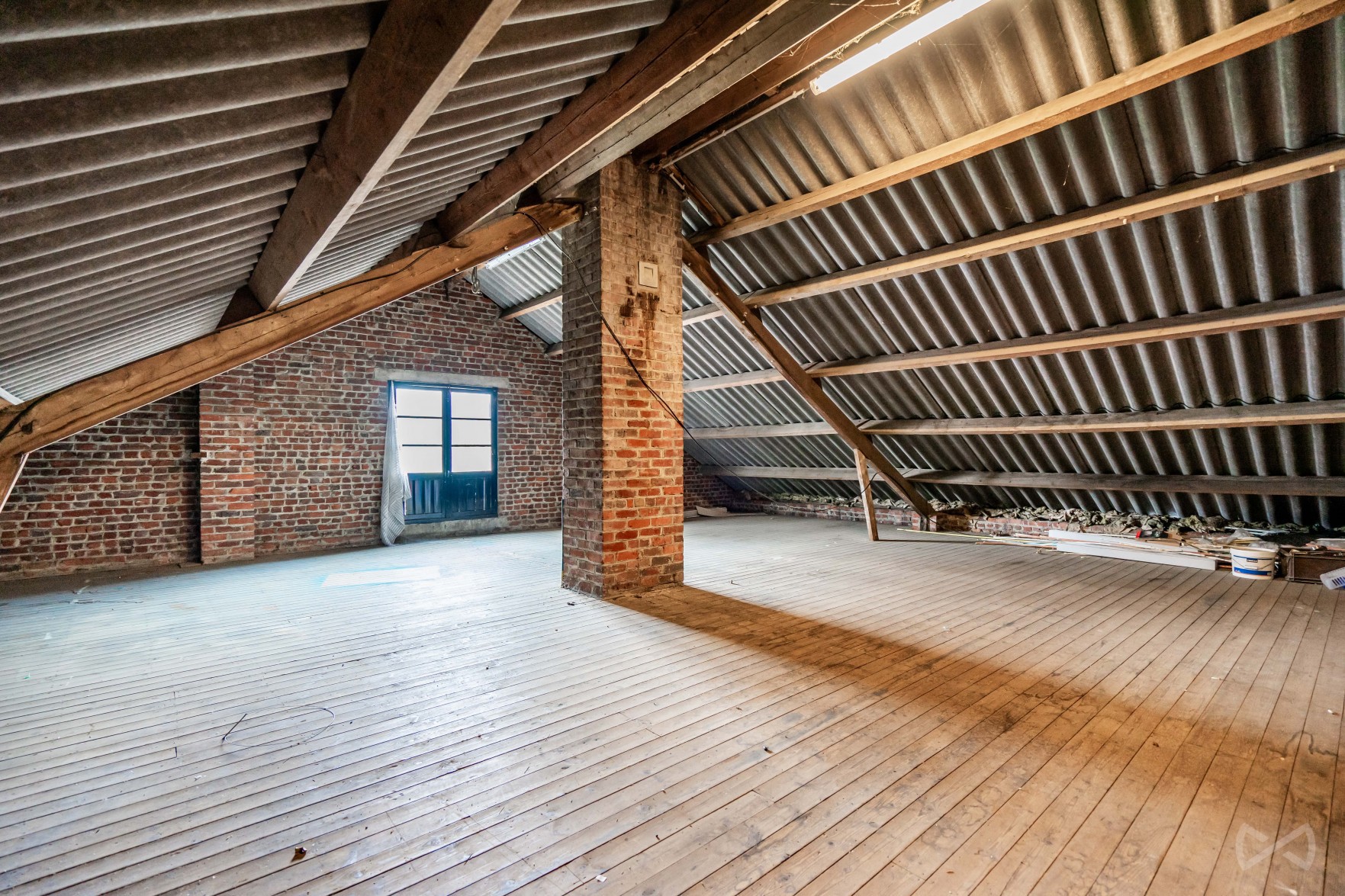 Foto 4 van 4 van Gebouw voor gemengd gebruik in Villers-la-ville