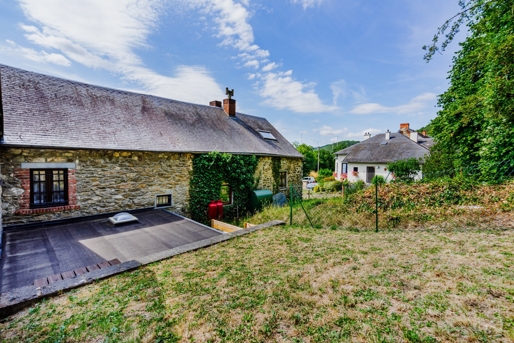 Photo 1 sur 4 pour Maison de trois chambres à Hastière-Lavaux