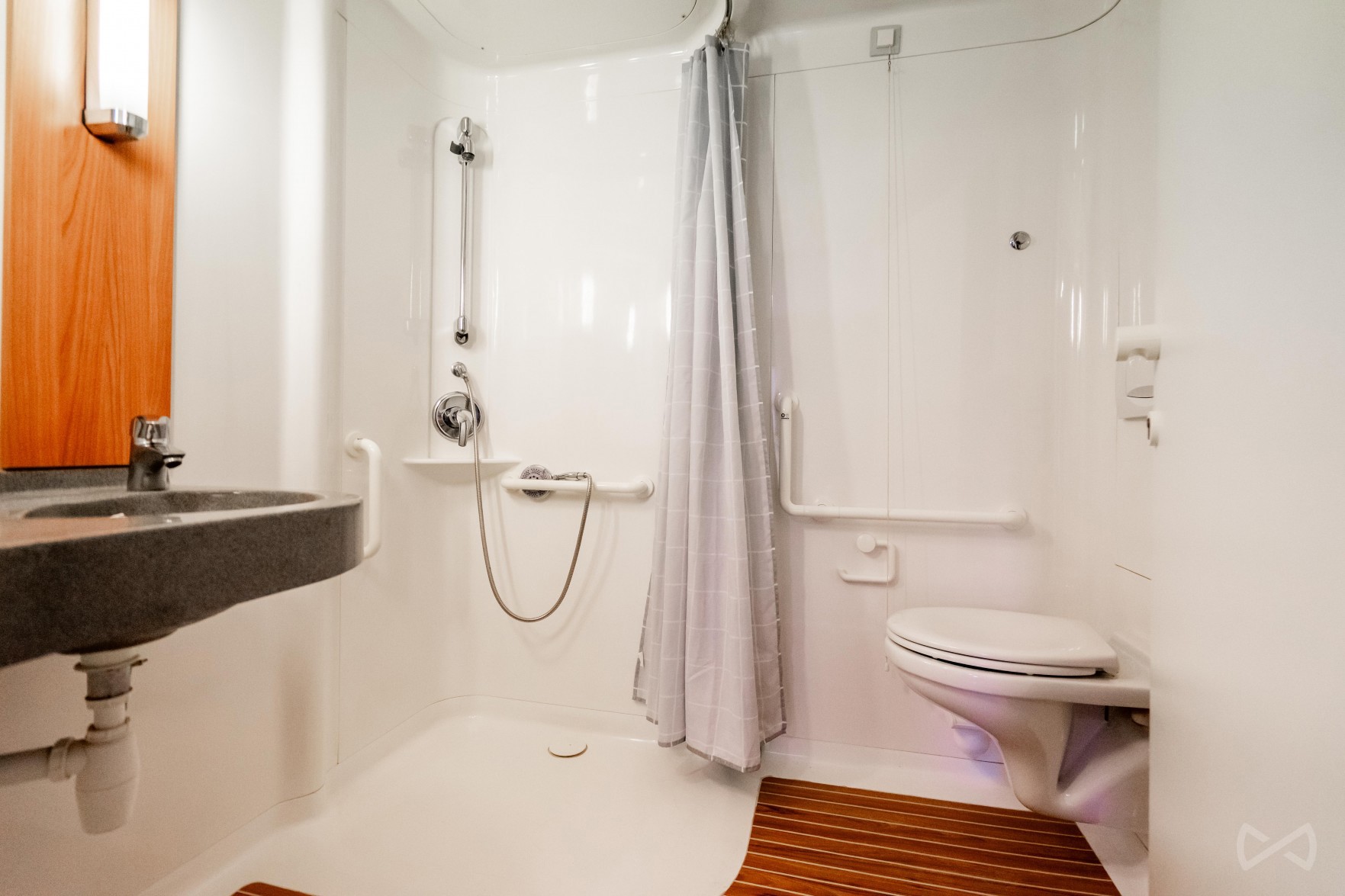 Foto 2 van 4 van Gelijkvloerse verdieping met één slaapkamer in Sorinnes