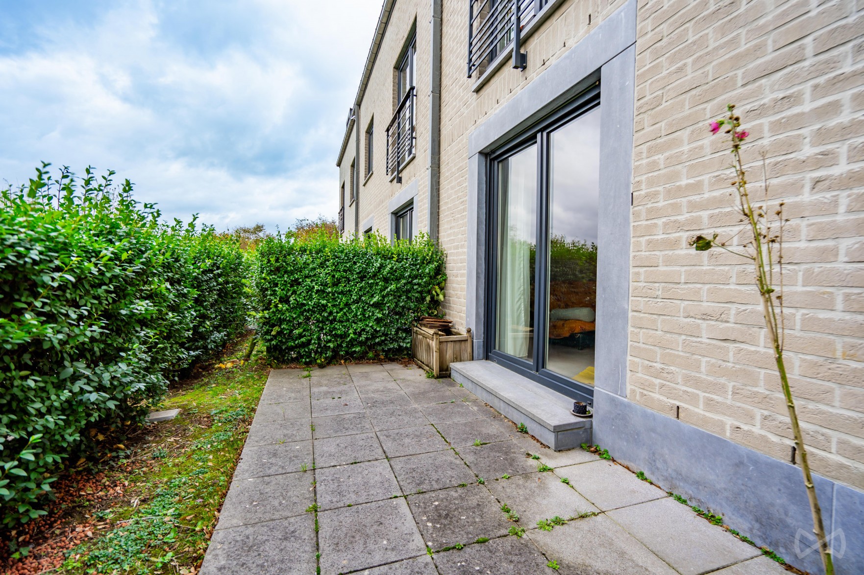 Foto 1 van 4 van Gelijkvloerse verdieping met één slaapkamer in Sorinnes