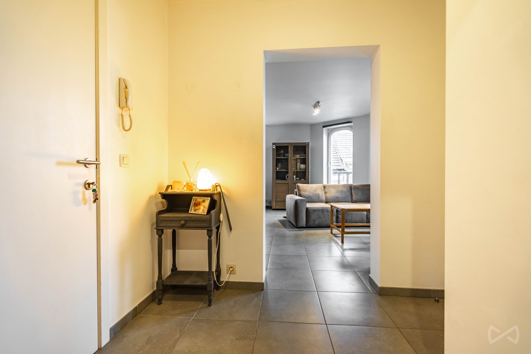 Picture 1 of 4 for Apartment block with five bedrooms in Court-saint-Étienne