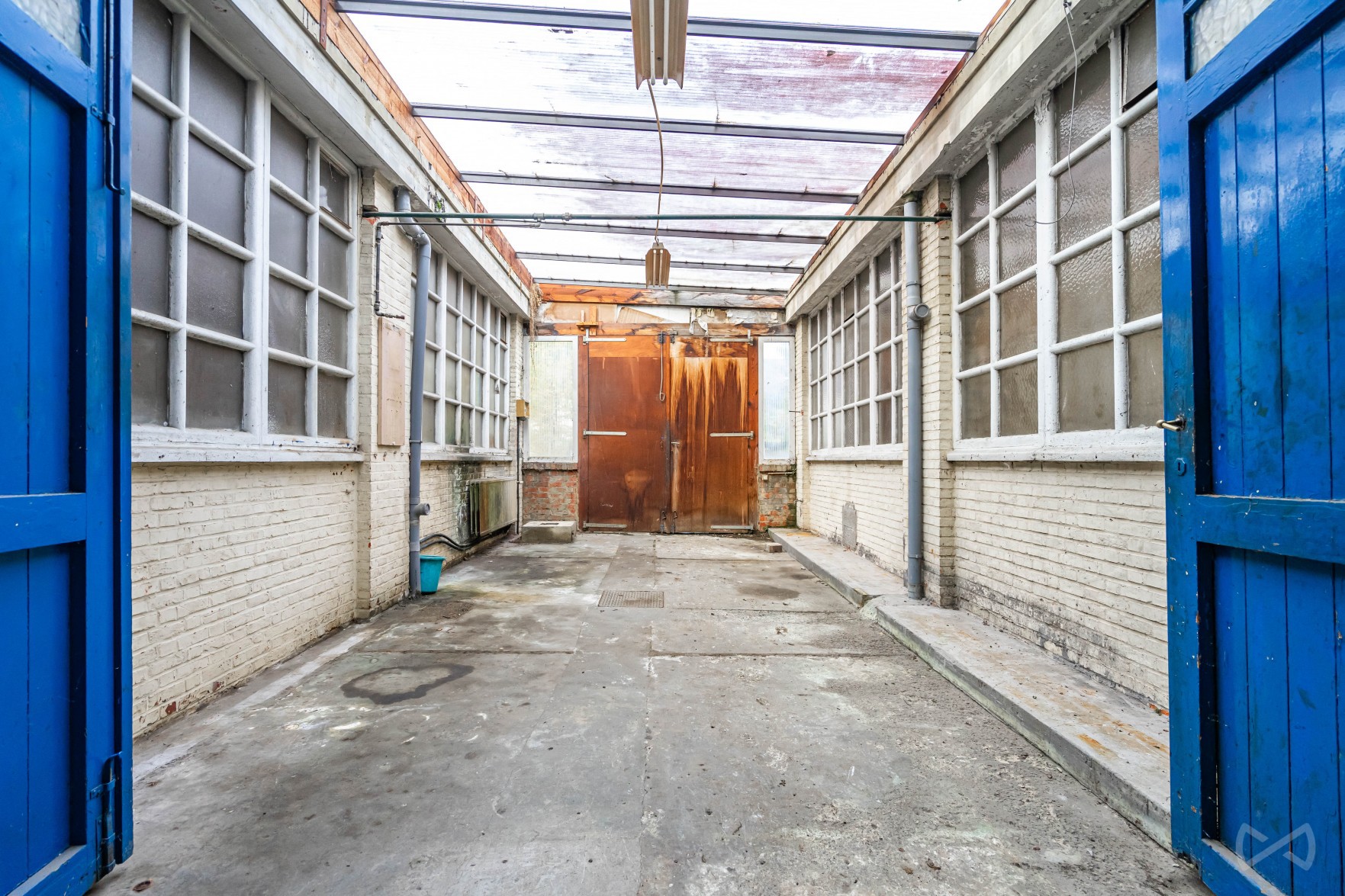 Picture 2 of 4 for Multi-purpose building in Genval