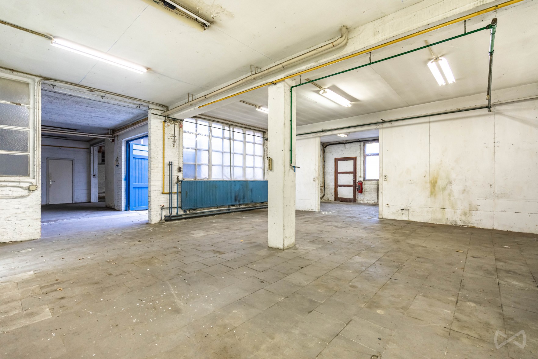Picture 4 of 4 for Multi-purpose building in Genval