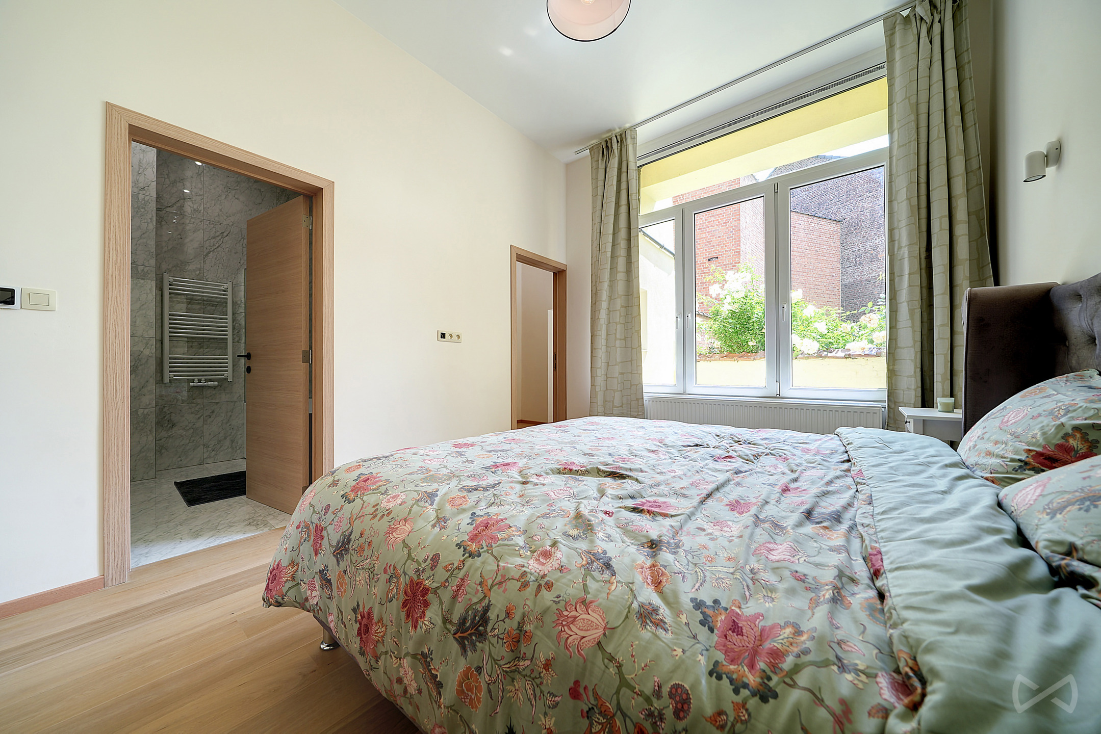 Foto 4 van 4 van Appartement met twee slaapkamers in Molenbeek-saint-jean