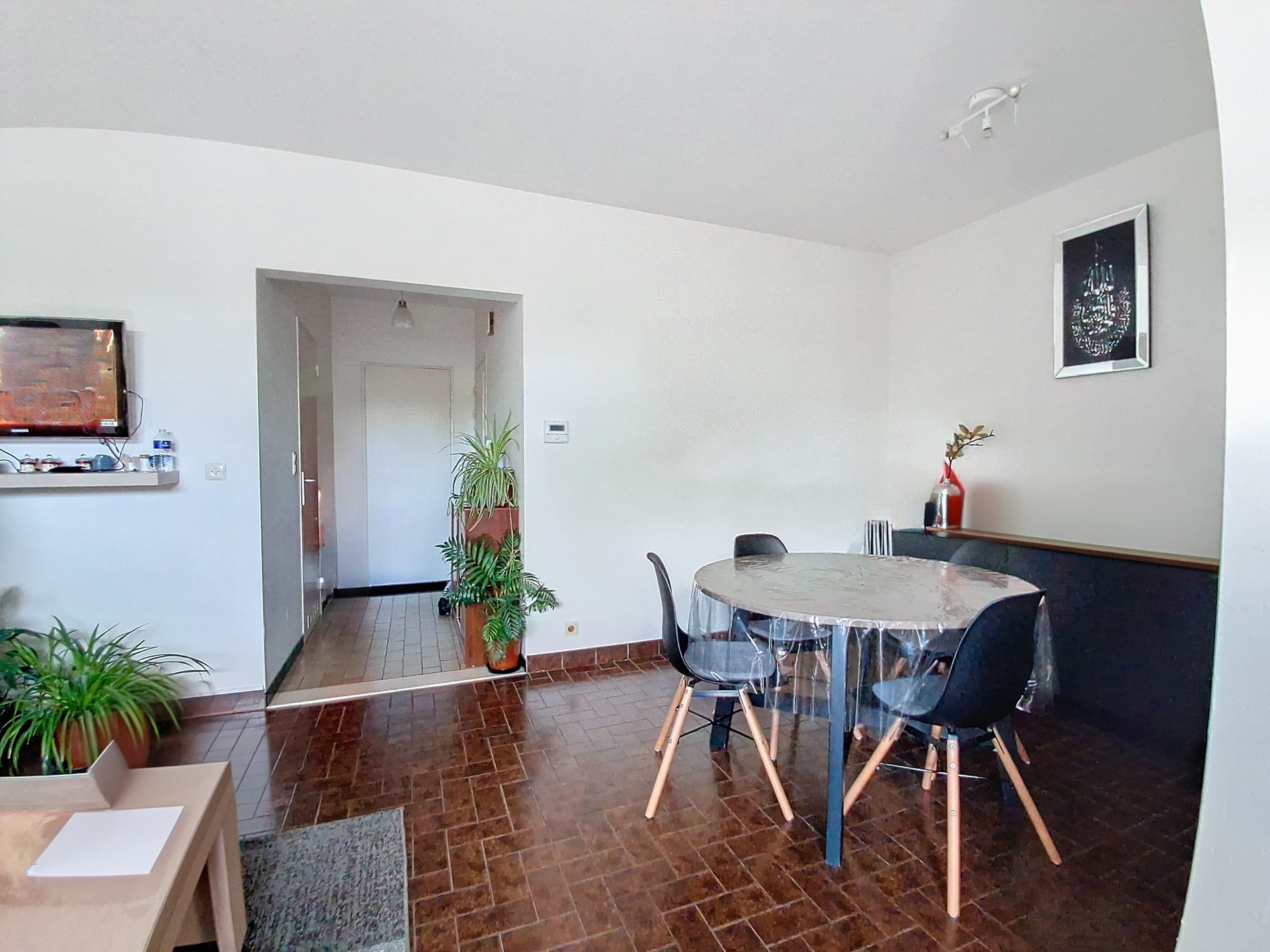 Foto 1 van 4 van Gelijkvloerse verdieping met één slaapkamer in Wemmel