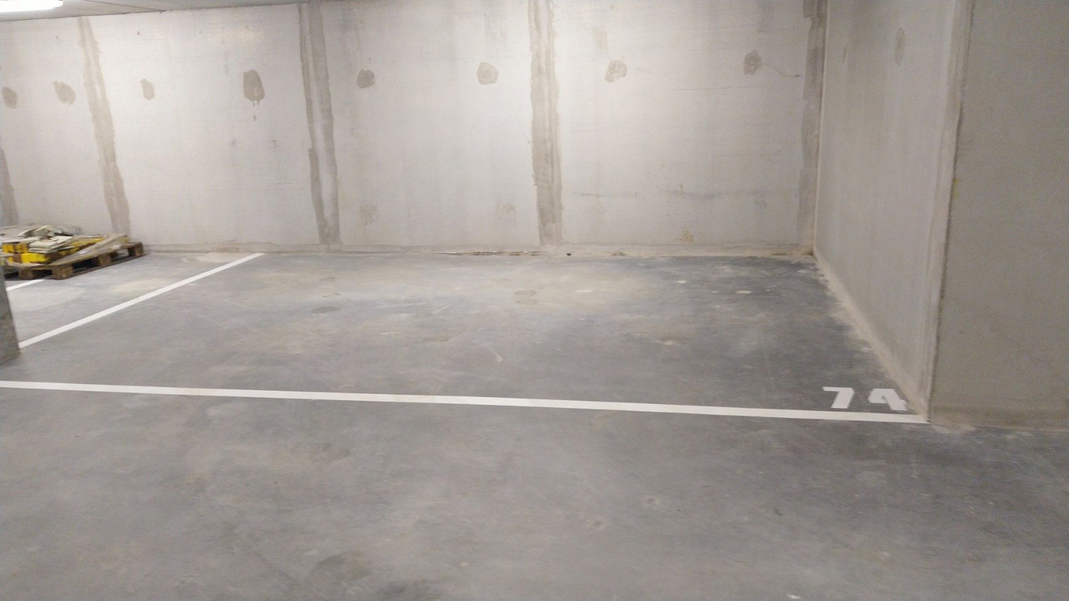 Picture 3 of 3 for Indoor parking in Bruxelles